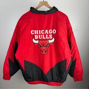 Vintage 90’s Logo 7 Chicago Bulls NBA Shark Tooth Puffer Jacket Men’s Size Large